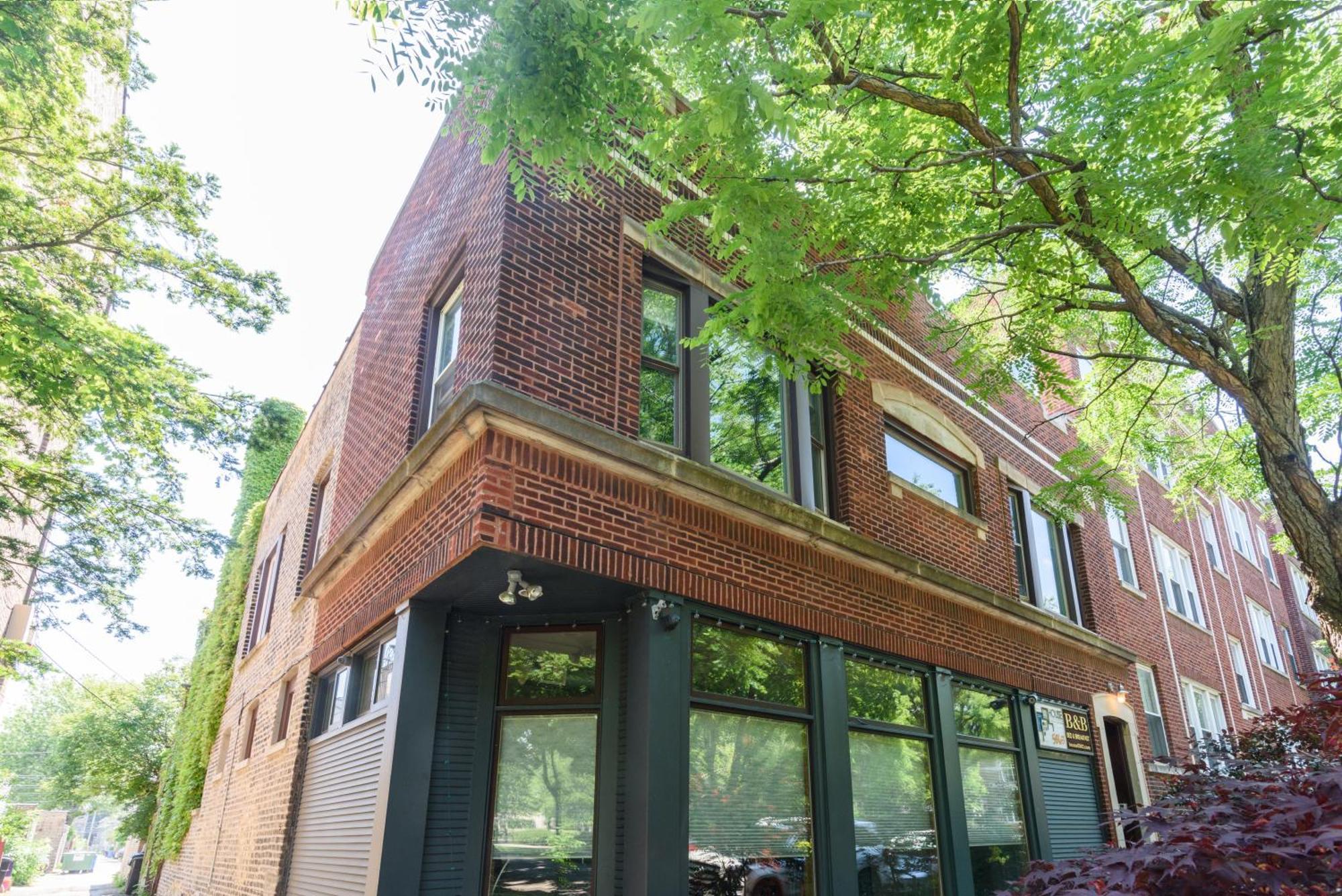House 5863- Chicago'S Premier Bed And Breakfast Екстер'єр фото