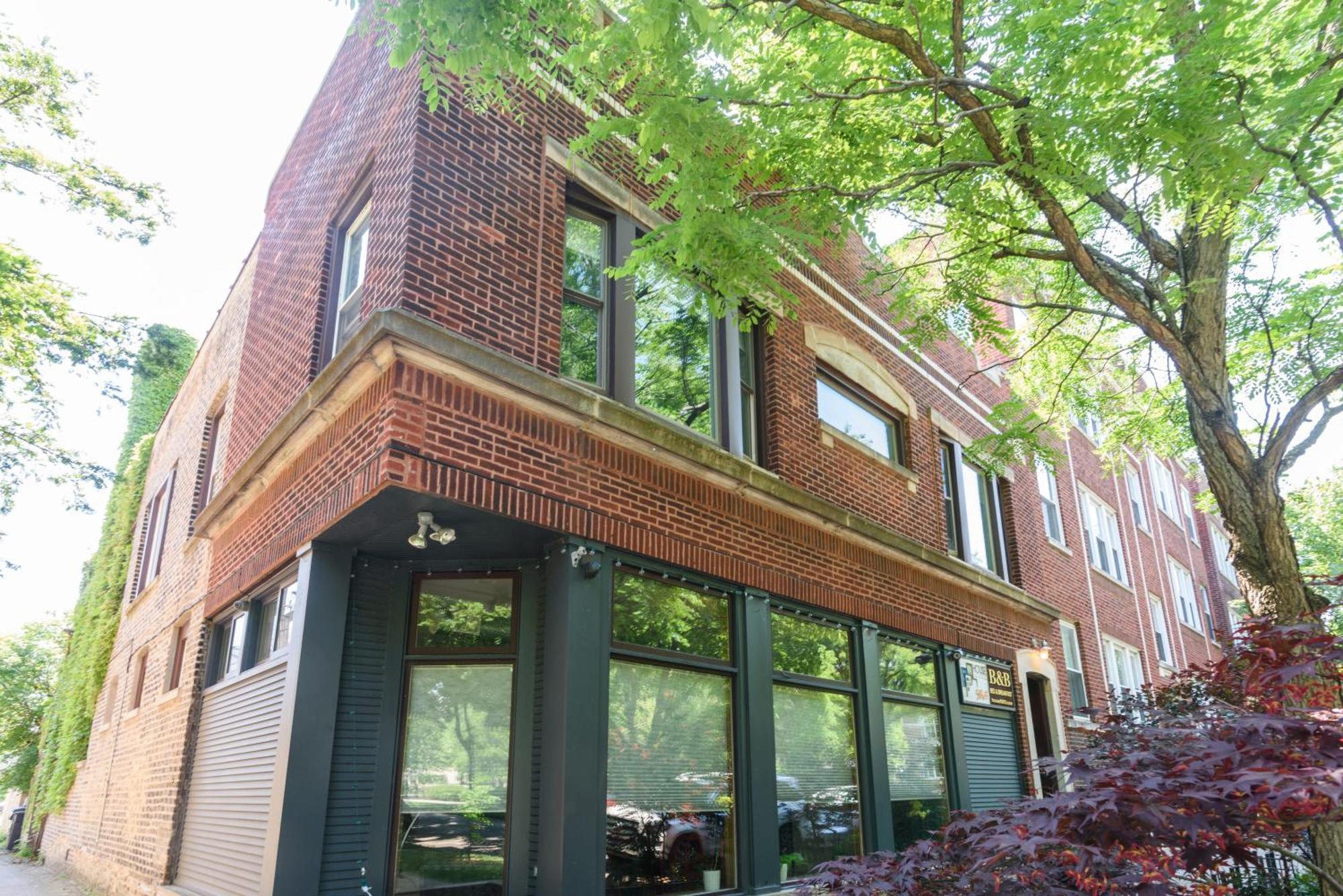 House 5863- Chicago'S Premier Bed And Breakfast Екстер'єр фото