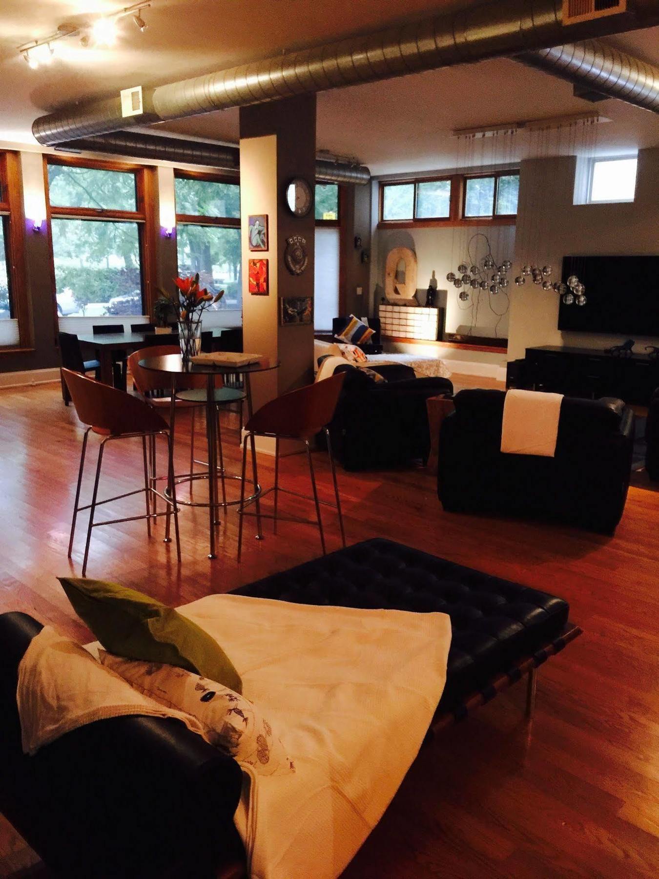 House 5863- Chicago'S Premier Bed And Breakfast Екстер'єр фото