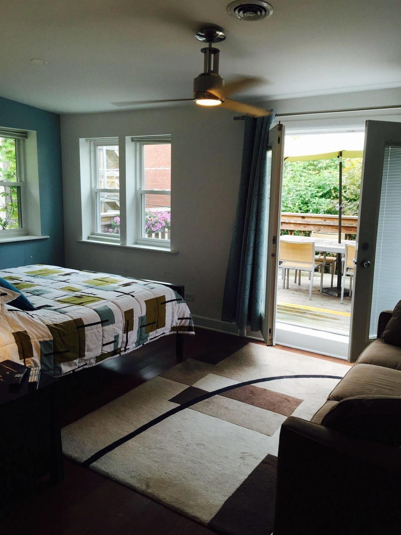 House 5863- Chicago'S Premier Bed And Breakfast Екстер'єр фото