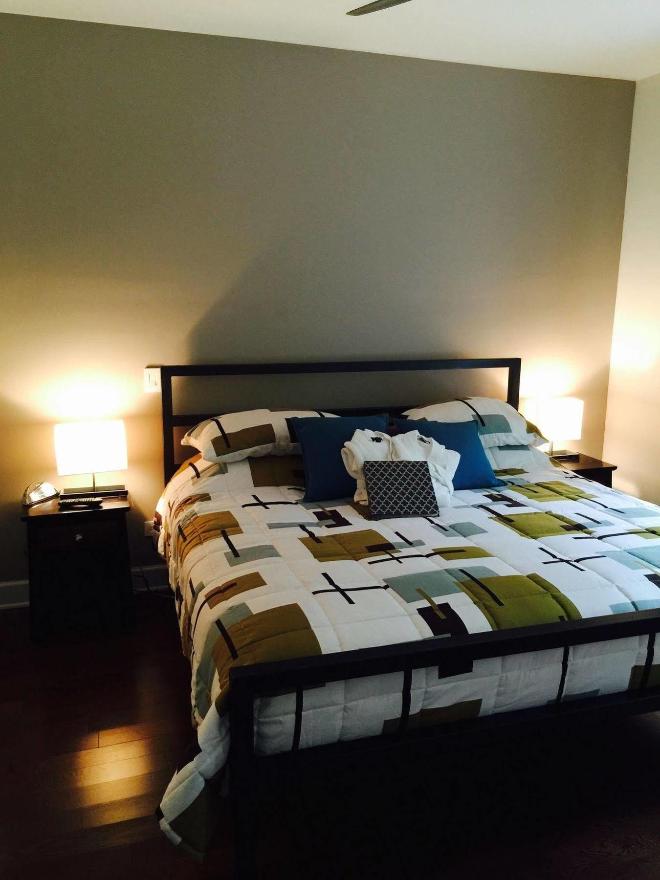 House 5863- Chicago'S Premier Bed And Breakfast Екстер'єр фото
